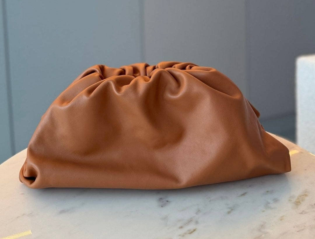 Bottega Veneta Large Pouch Brown Smooth