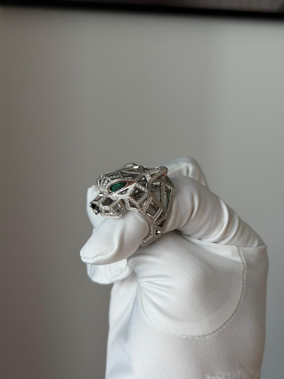 Cartier Panthere Pave Ring White Gold with Diamonds and Emerald (Reference N4722400)